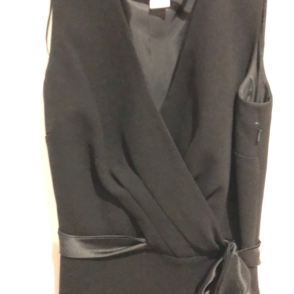 DRESS 🖤 - Picture 2 of 4